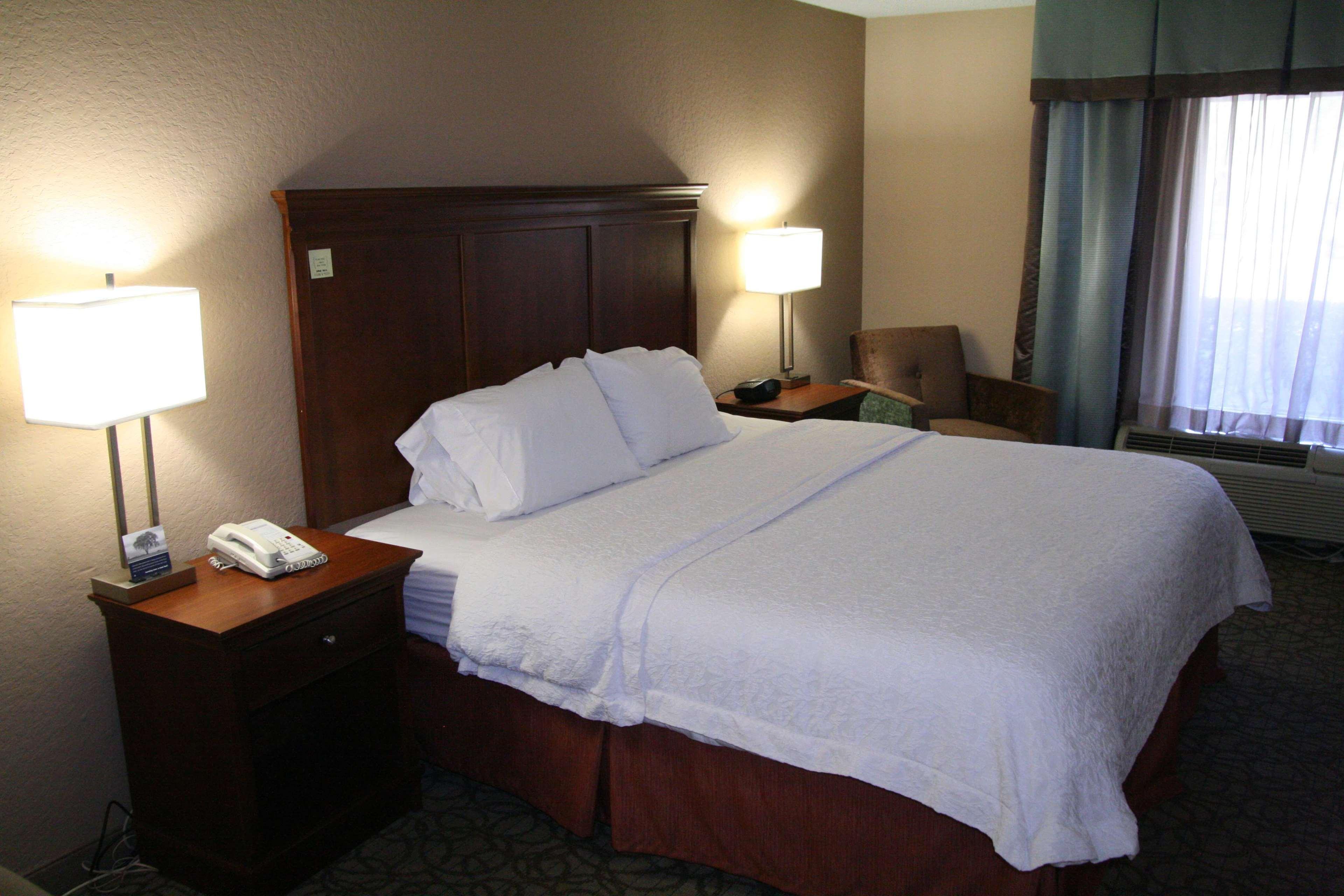 Hampton Inn Гейнсвил Екстериор снимка