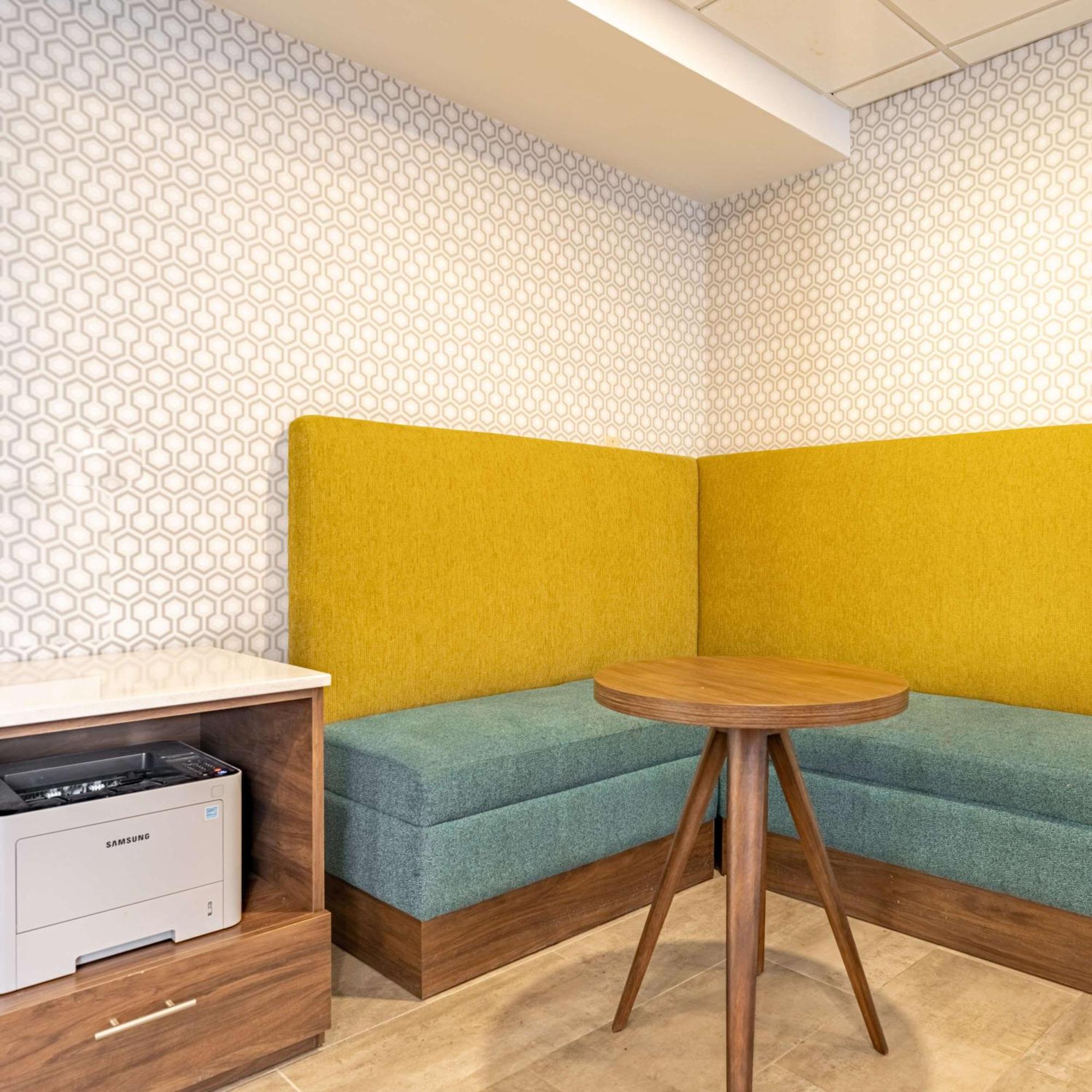 Hampton Inn Гейнсвил Екстериор снимка