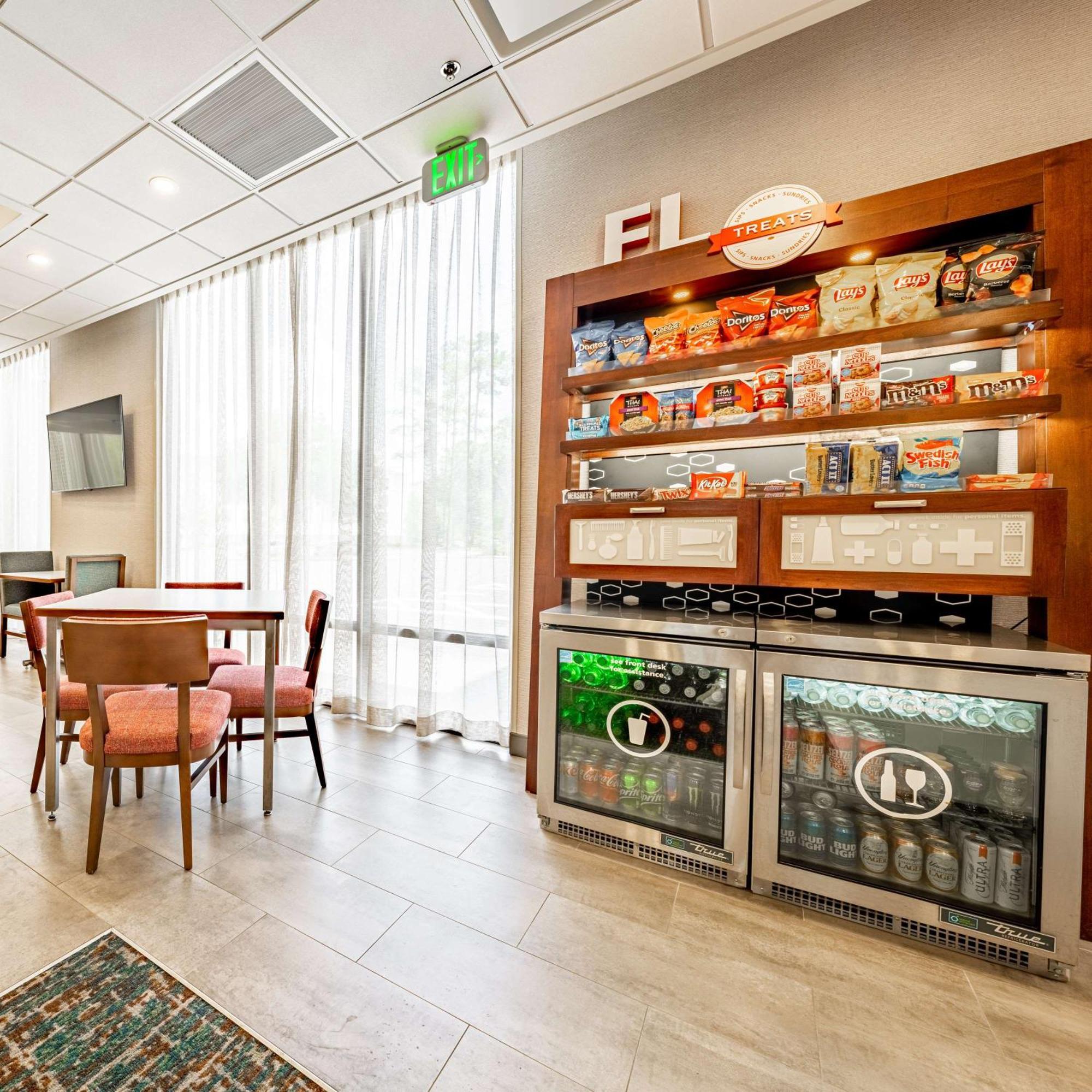 Hampton Inn Гейнсвил Екстериор снимка