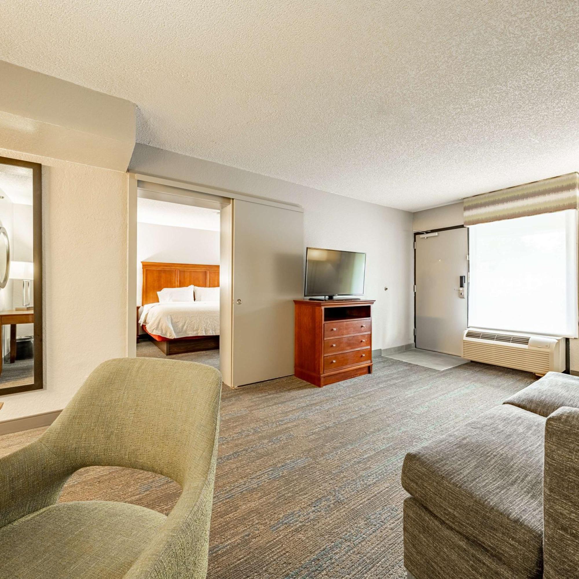 Hampton Inn Гейнсвил Екстериор снимка